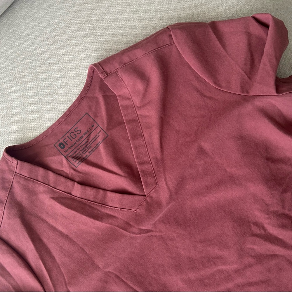 Figs Mauve Casma V-Neck Scrub Top